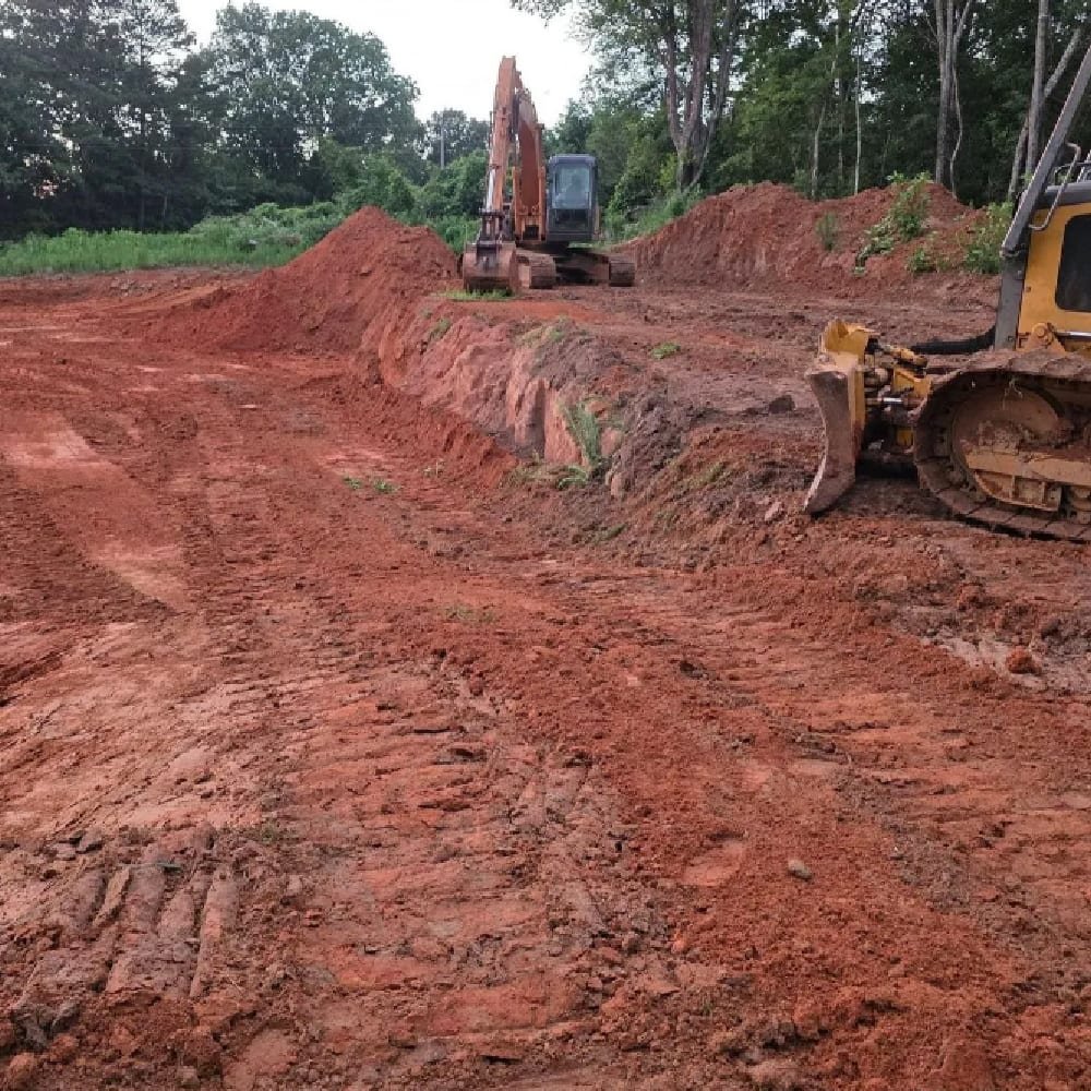 service-1 JR's Sand and Gravel excavation, gravel hauling and dirt-work in Corinth, MS